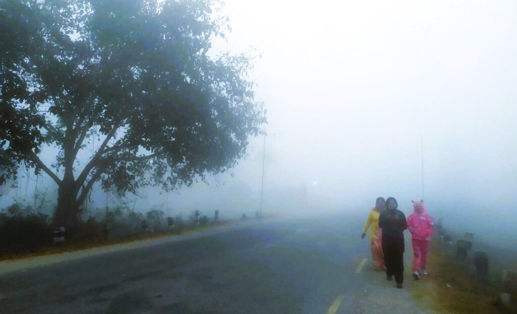 बिहानैदेखि बाक्लो हुस्सु, चिसो बढ्दा जनजीवन प्रभावित