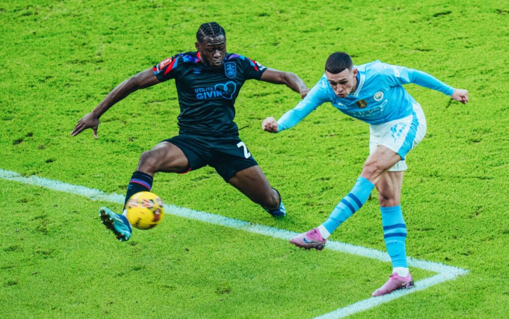 म्यानचेस्टर सिटी एफ ए कपको चौथो चरणमा