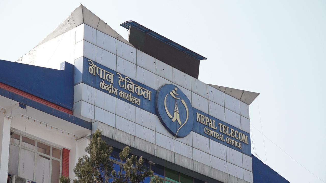 सोलुखुम्बुको थामेमा नेपाल टेलिकमको मोवाइल सेवा सुचारु - LoktantraTimes